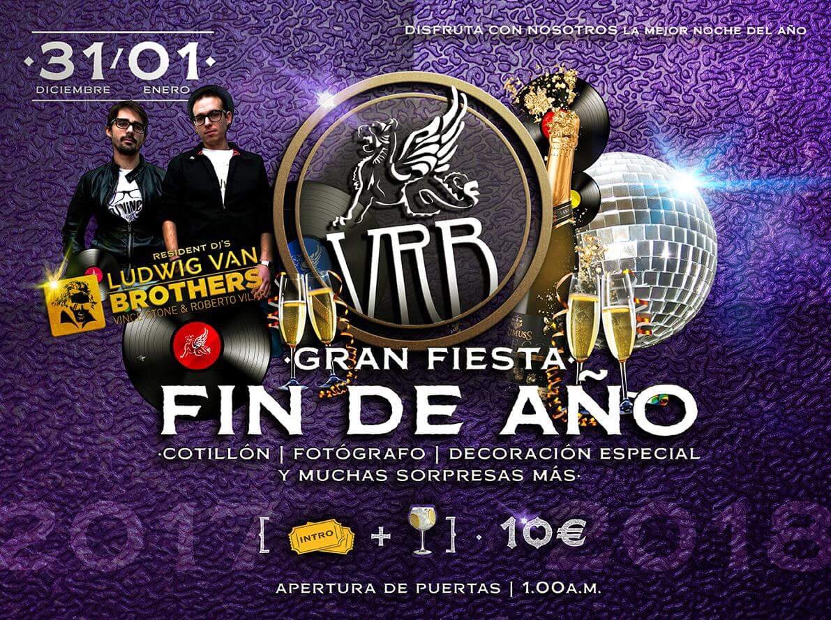 🚨🎄🚨Este Fin de año jugamos en casa🙌

Vamos cagadados de ilusión y con ganas de haceros bailar hasta el amanecer🙌🎉 
Habrá una gran fiesta con COTILLÓN, FOTOGRAFÍA, AMBIENTACION!! No podéis fatal!!! 
   #Navidades #dj #findeaño #Baiona #music #LudwigVanBrothers #HappyNewYear