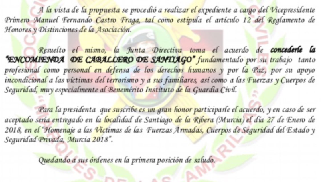 ChemaDireccion's tweet photo. Que cuando la vida te somete a un momento duro recibas un reconocimiento por defender los DDHH a las víctimas del terrorismo y apoyar a las FCSE en especial a la @guardiacivil es algo que se agradece. Asoc ‘Marqués de las Amarillas’ gracias por la encomienda de Cab. de Santiago. https://t.co/iD8m5Cay2K
