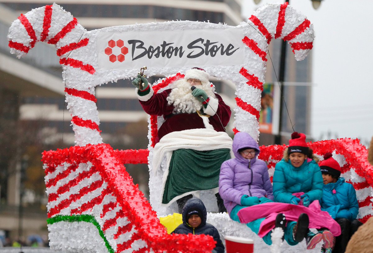 MKE Holiday Parade tweet media