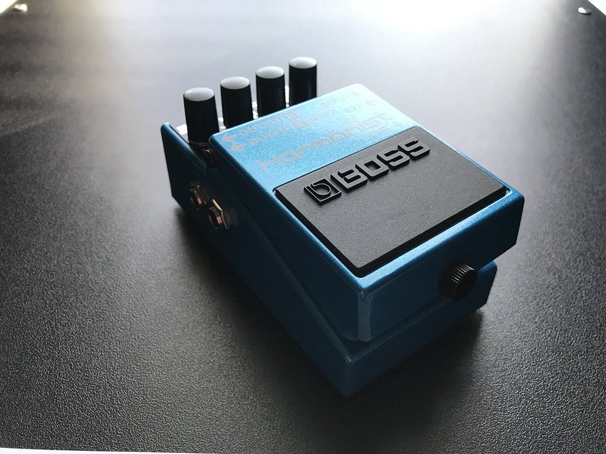 DeliLeonid's tweet photo. Meet BOSS harmonist, with four intelligent pitch-shift effects and three-voice harmony in one convenient unit. #harmonist #guitar #pedal #pedalboard #music #studio #musician #guitarist #songwriter #ibanez #gibson #marshall #orange #christian #worship #God #Jesus #love #church https://t.co/t4TEzh6K0W
