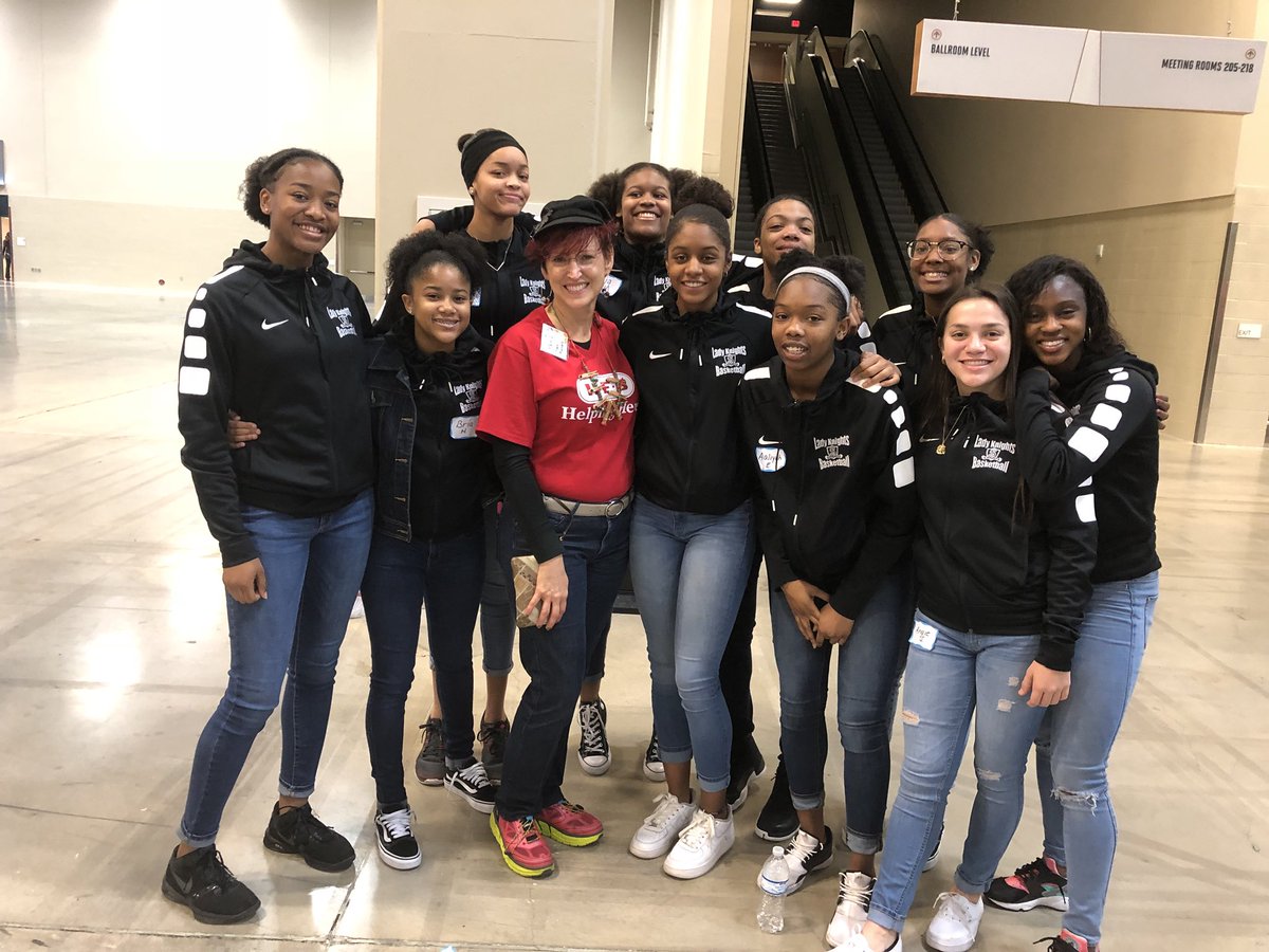 slkbasketball's tweet image. So....after another district win yesterday how do the Lady Knights spend their 1st day of🎄 break?......Giving back!! The Lady Knights have 21 Wins so far this season but our biggest Win came today!! HEB Feast of Sharing #CoreValue2-Appreciation #⚔️🏀🔥 #WWW.  #Servanthood