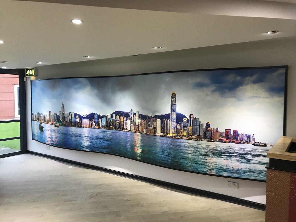 SignsStoke's tweet image. Curved wall graphics looking ultra HD , wrapped with @Metamarkuk MD I digital vinyl with Matt lam 👍🏻👍🏻
