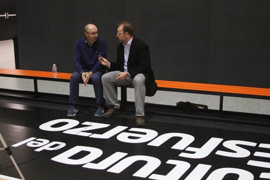 Entrevista a Esteban Albert, director deportivo de <a href="/LAlqueriaVBC/">L'Alqueria del VBC</a> y del <a href="/valenciabasket/">Valencia Basket Club</a> femenino (incluye vídeo) encancha.com/noticia/17/18/… vía <a href="/Groucheste/">Fran Cortés</a> foto <a href="/juliosantafe/">Julio F. Santafé</a> <a href="/EstebanAlbertG/">Esteban Albert</a>