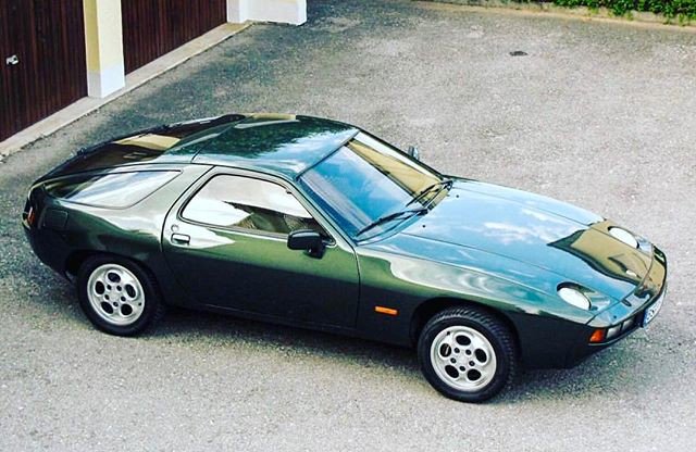 BlackTopMediaUK's tweet photo. Reposting @vinylsportclassic:
One of The best #porsche ever built #porsche928 #porscheclassic #porschecollection #carporn https://t.co/uVWLRFJk1o