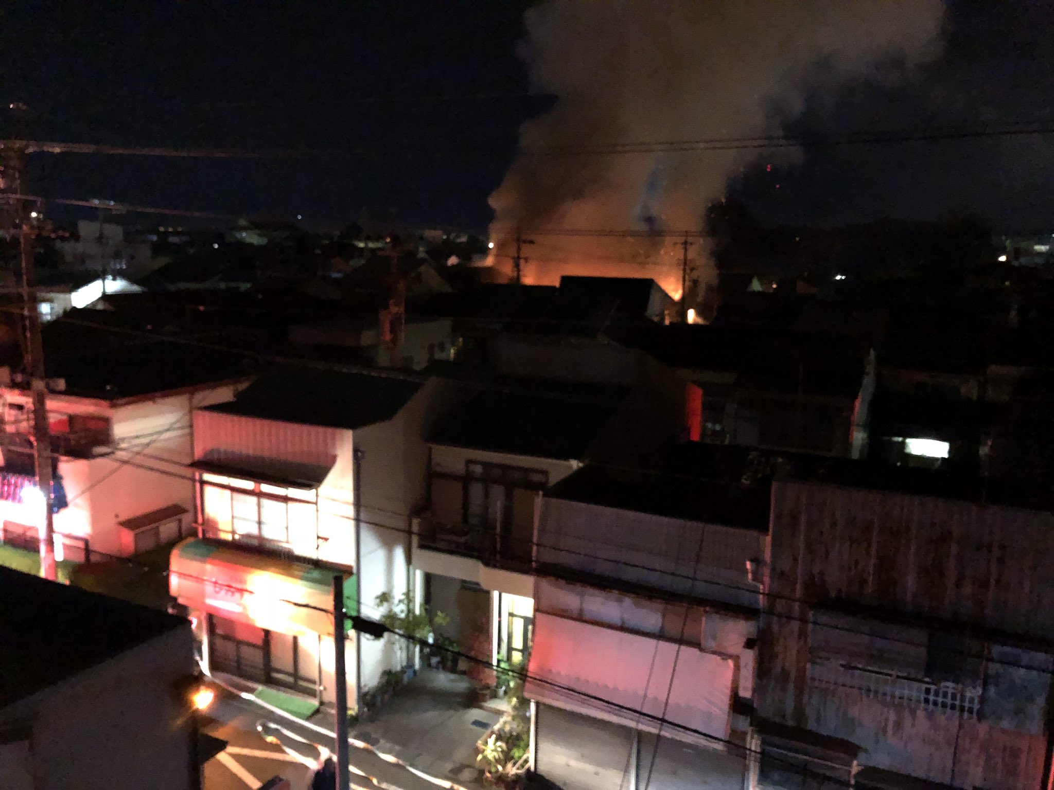 怪鳥 すぐ近所で火事 火の粉が飛んでくる 清水区 T Co Ueq3xbaept Twitter
