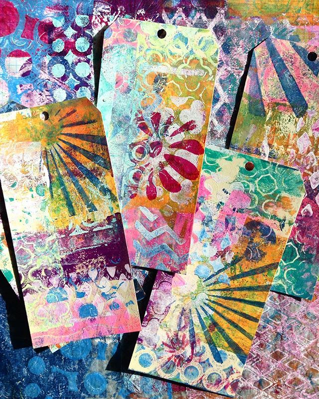 GelliArts's tweet photo. WOW! Look at these beautiful layered tags! "Keep going! More is better!" is the printing advice from Aynsley McKay! #GelliArts #GelliPlate #Printmaking #LayerUponLayer https://t.co/y0PGGzPUcV