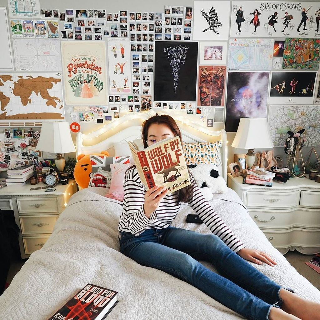 twirlingpages's tweet photo. #currentlyreading โ Blood for Blood, by @rgraudin ๐ i finished Wolf by Wolf in a day because it's so addicting and amazing. it's been on my TBR for so long & i'm glad i finally got around to it ๐ญ what are you reading today? #wolfbywolf #bloodforbloodโฆ https://t.co/Fp8v51kfe9 https://t.co/GpuMDe0CKx