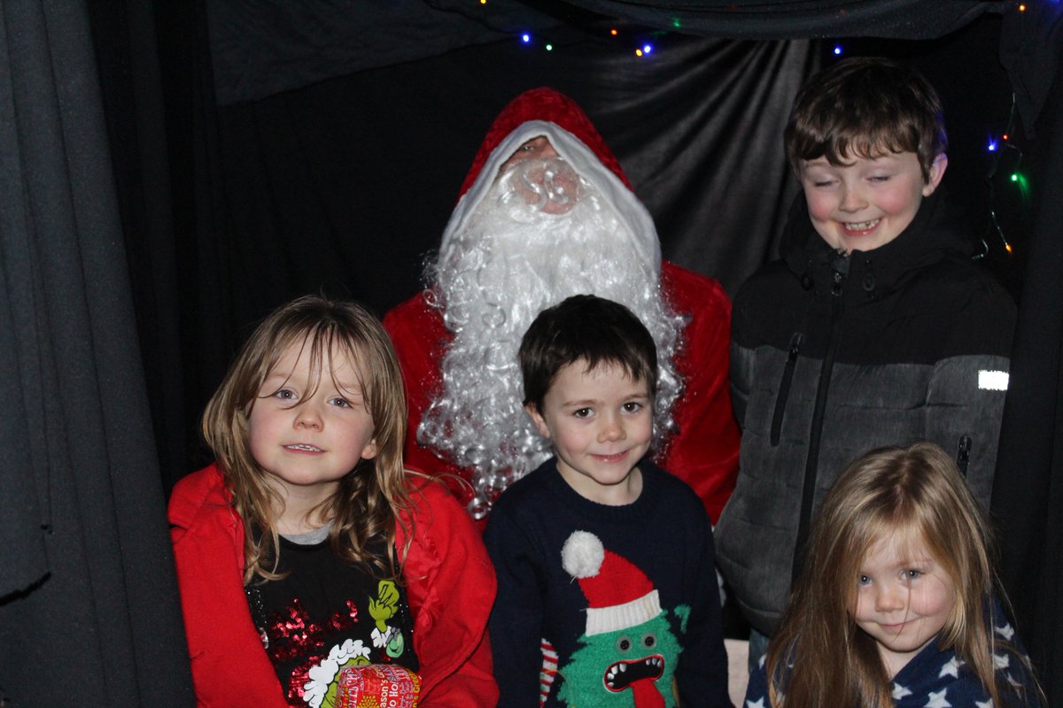 siopllithfaen's tweet image. Diolch @SantaCymraeg  am ddod i #Llithfaen bore &apos;ma ar adeg mor brysur #NadoligLlawen