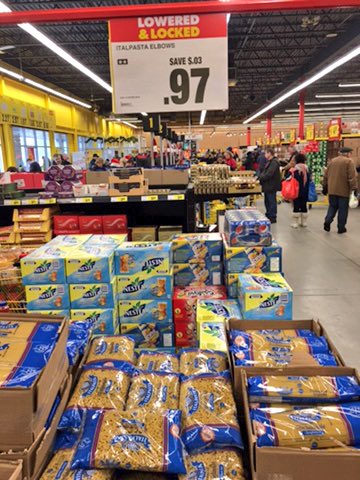 travis_weaver8's tweet photo. Deal of a lifetime

Save 3 cents https://t.co/0vOiibYrpN