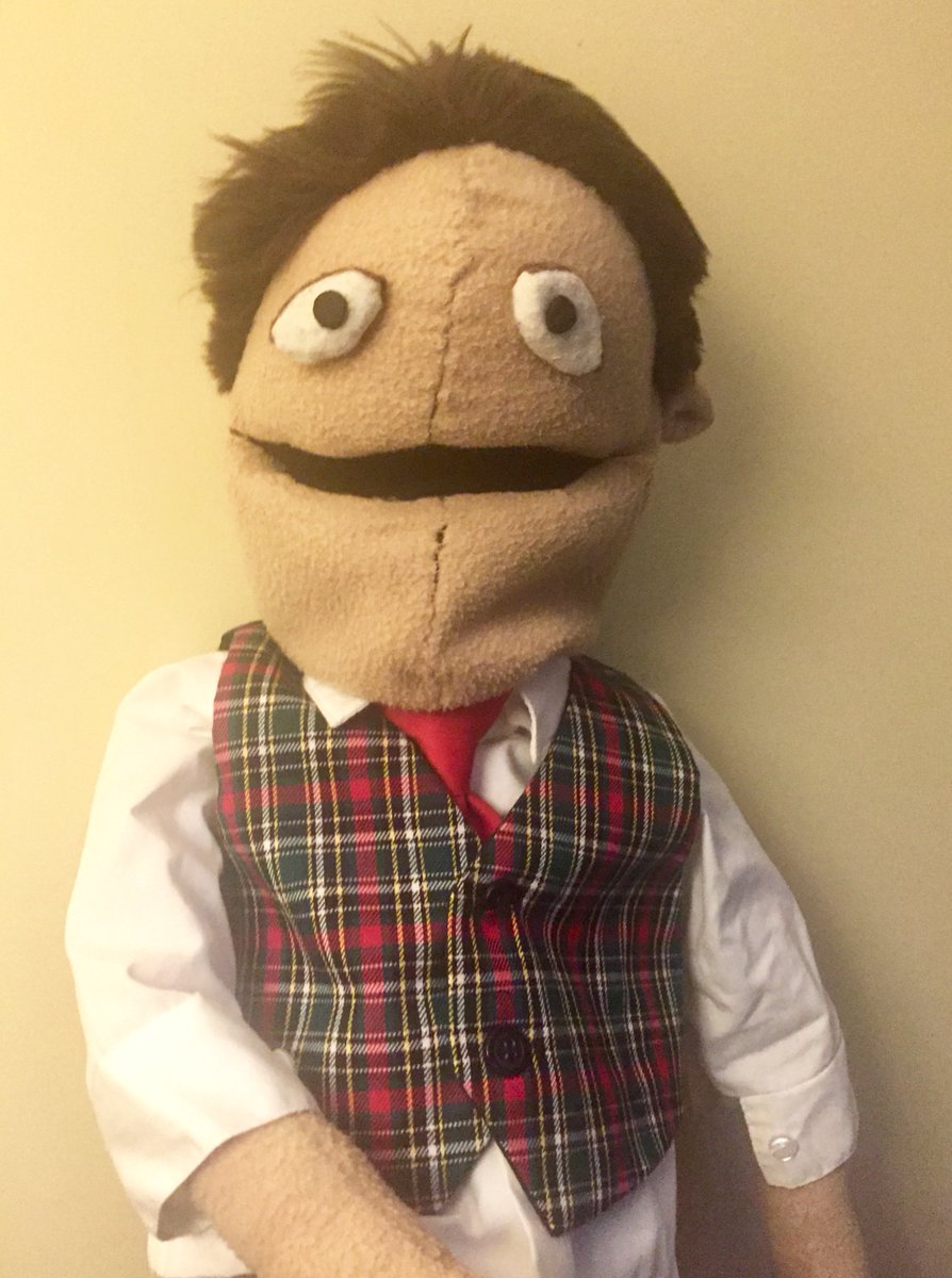 PuppetMulder's tweet photo. Season’s Greetings! (Scully made me this vest out of one of her vintage pantsuits.) #PuppetMulder #XFilesFashion #MerryChristmas #HappyHolidays https://t.co/gsjoXj0ldz