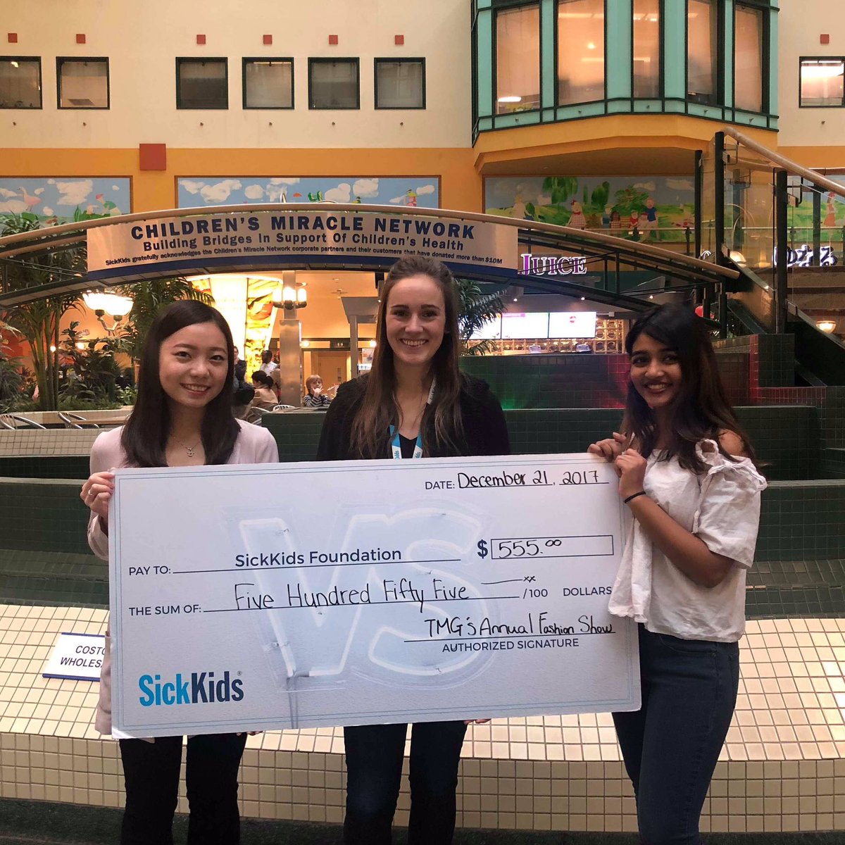 TMGatUTSC's tweet photo. Thanks to everyone who contributed to this year's annual fashion show, we were able to donate $555 to SickKids Foundation just in time for the holidays!  #elixirfashionshow✨

https://t.co/ZKn1WH94P4 https://t.co/hOcKi5JTEO