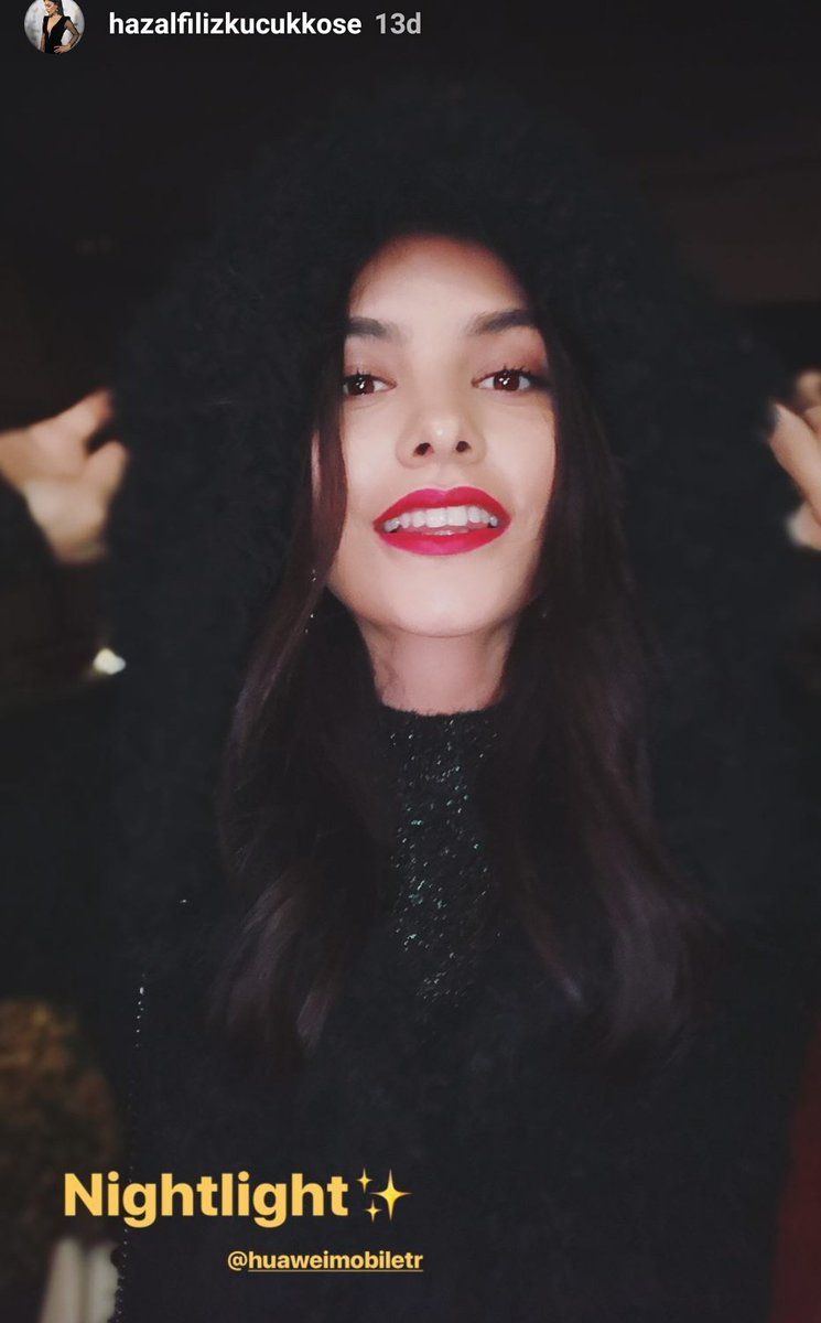 kl0tho's tweet photo. Ya buneeee bu neeee hazal yicem bu neeeee 😍😍😍😍😍 @HazalFKucukkose #HazalFilizKüçükköse https://t.co/o5Z37kHXl2