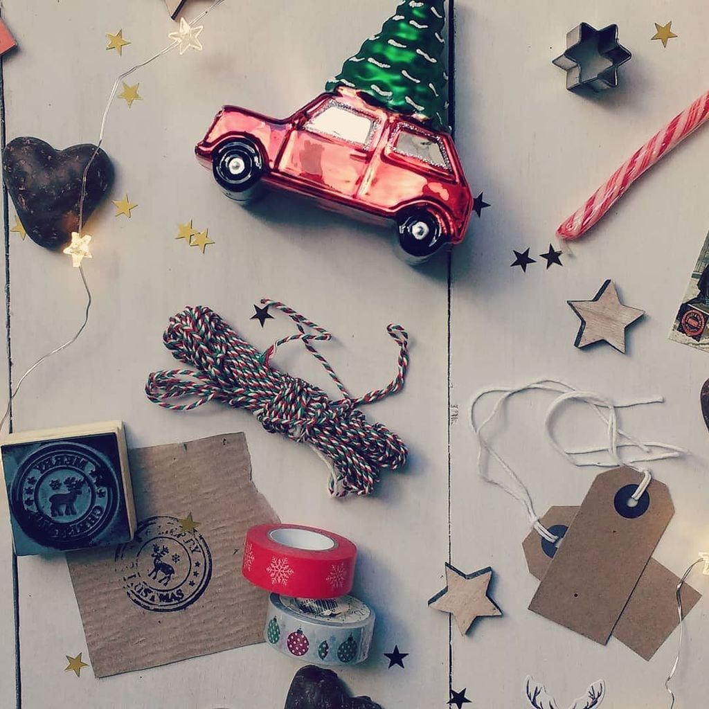 abookshopgirl's tweet image. Most of the present wrapping is done. Just a few left, but that can wait until tomorrow morning.

Have to carry on reading 'Christmas Pudding" by Nancy Mitford - what a fabulous read.
.
.
.
.

#christmaspresentswrapped #makelightadvent #makelightfestive … ift.tt/2l4jwMf