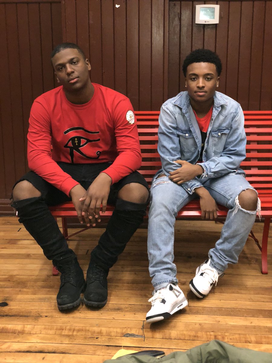 ALXVAGR8's tweet photo. I mean i guess π€·πΎββοΈ #BlackKingsofVCU https://t.co/3Sza46wdGT