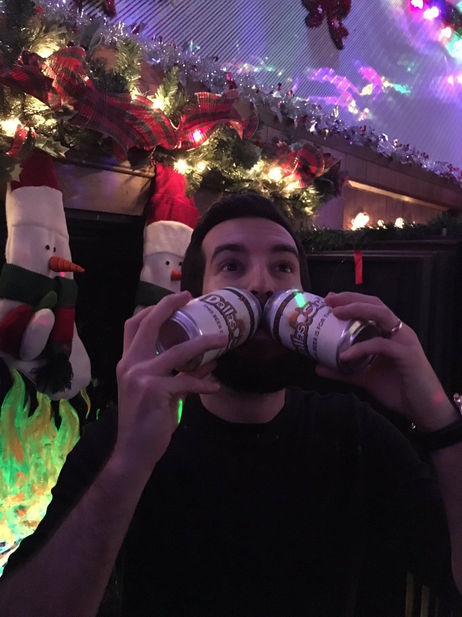 #Christmas #walrussing #Philadelphia #tinsel #dallassucks <a href="/Weyerbacher/">Weyerbacher Brewing</a>