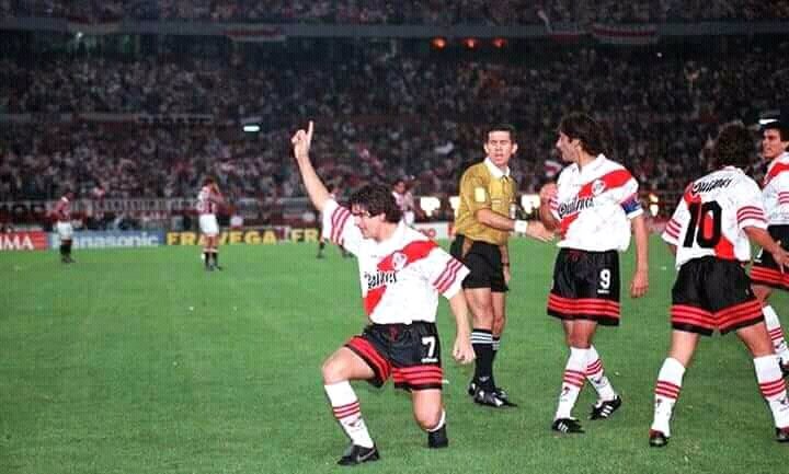 Happy birthday marcelo salas
the temuco killer 
