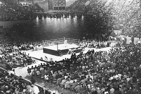 CCWpresentsECCW's tweet photo. @RonFullerWelch My pleasure! Seriously, your the #WaltDisney of #ProWrestling https://t.co/HOBfOh688r