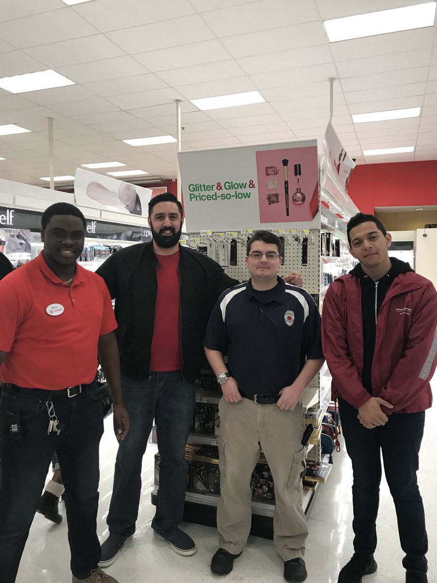 jmattera78's tweet photo. T-2102 AP Team keeping our team and guests safe and keeping cosmetics in stock for last minute gifts!!! #Hardlines4Strong https://t.co/TvUZol3bVU