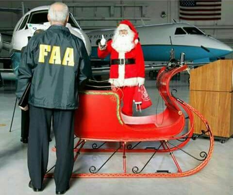 [ÚLTIMO MOMENTO] Tras una sorpresiva inspección, la FAA secuestra el trineo de Papá Noel al encontrar irregularidades en su documentación. Ampliaremos...