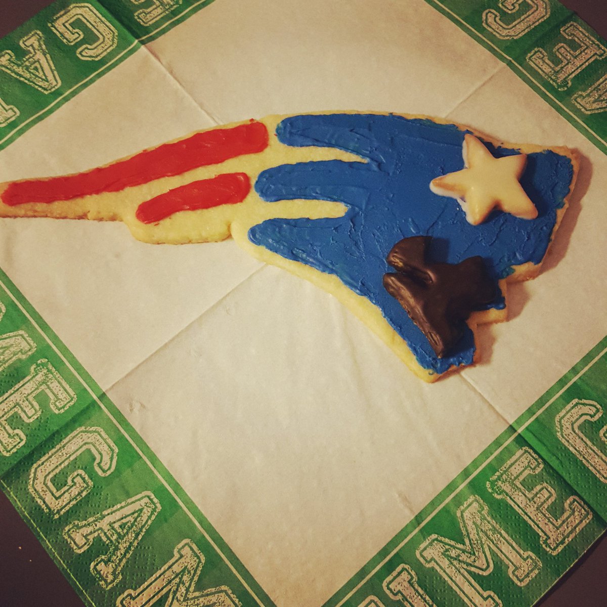 Jenn_Goodson's tweet photo. Game day tailgate cookies underway. #GoPats #PatsNation https://t.co/h2rXKYN9sz