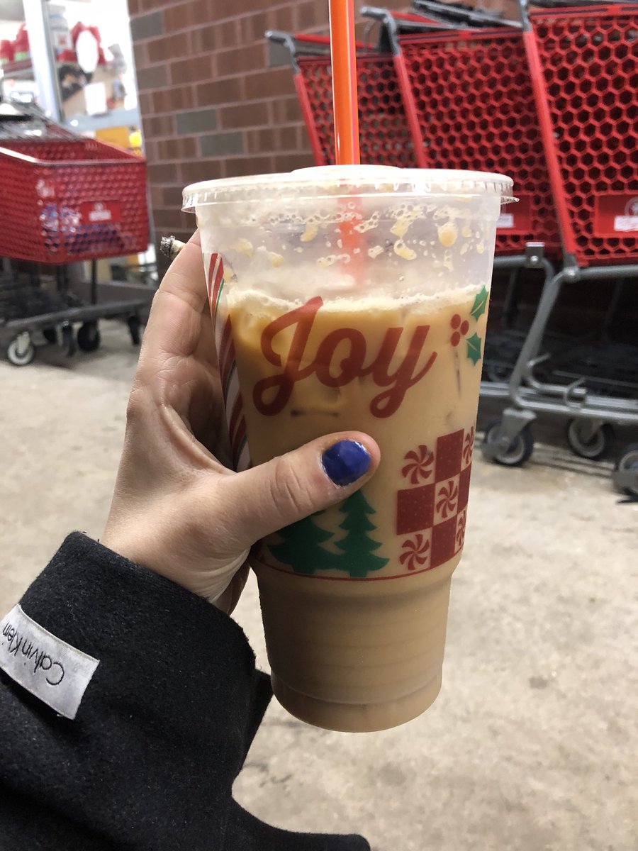 xdarkling's tweet photo. Perks of a little boy with the Salvation Army outside ShopRite screaming “HAPPY BIRTHDAY!!!!!!!” and the Dunkin cashier hearing him #freecaffeine https://t.co/peOcbjuYjC