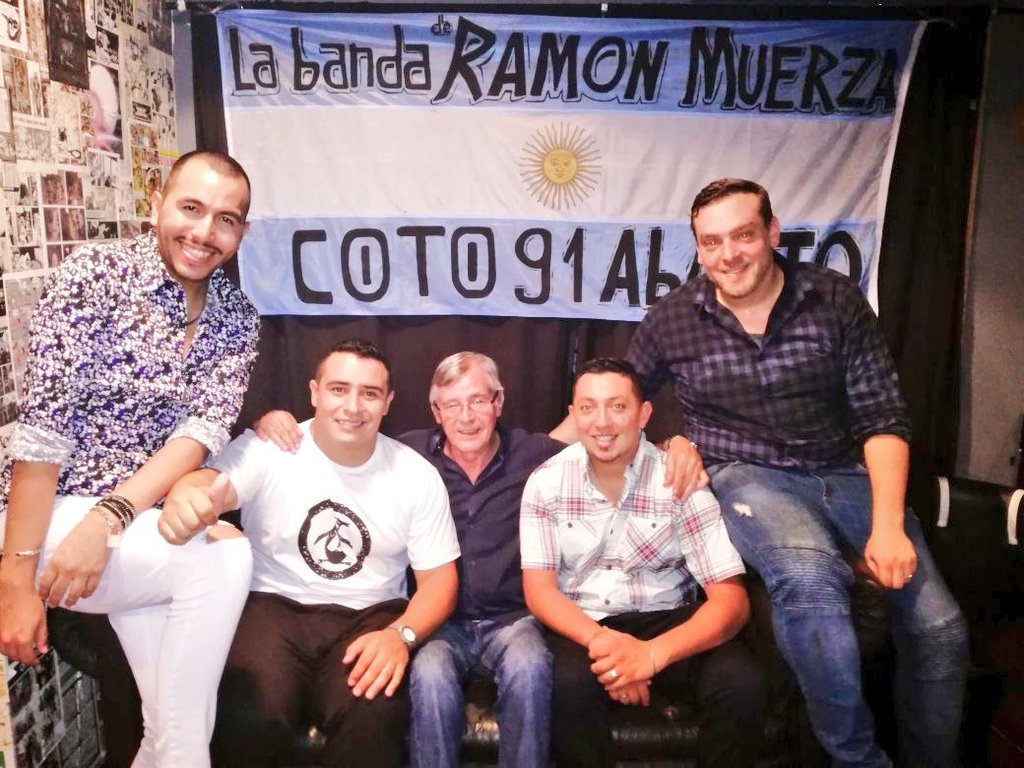 SebaPonce91's tweet photo. Fiesta de Fin de Año con los cros. del Abasto..gracias a todos x la buena onda..feliz de que se hallan divertido y disfrutado de su fiesta! Aguante" el equipo de Ramon" #91Abasto #ElquipoDeRamonMuerza @RamonMuerzaSEC @aldecoto @AnastacioMatias @juanjo1422misio @patapata121 https://t.co/xx7VKg6OFw