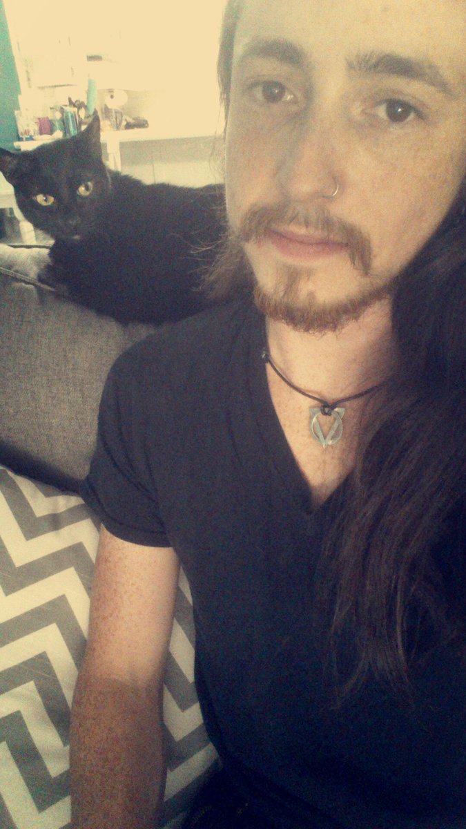 questionmarkyle's tweet image. Happy Caturday!  Even tho she mean-muggin'..  #Caturday