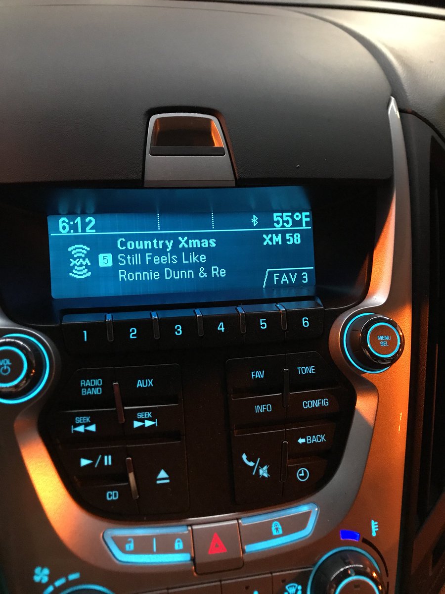 blipco619's tweet photo. @SIRIUSXM #CountryXmas is a #Christmas Radio station right?  Then  play #ChristmasMusic! Cmon @RonnieDunn it’s not called the #RonnieDunn Station. #SiriusXM https://t.co/2jo4HEJMSV