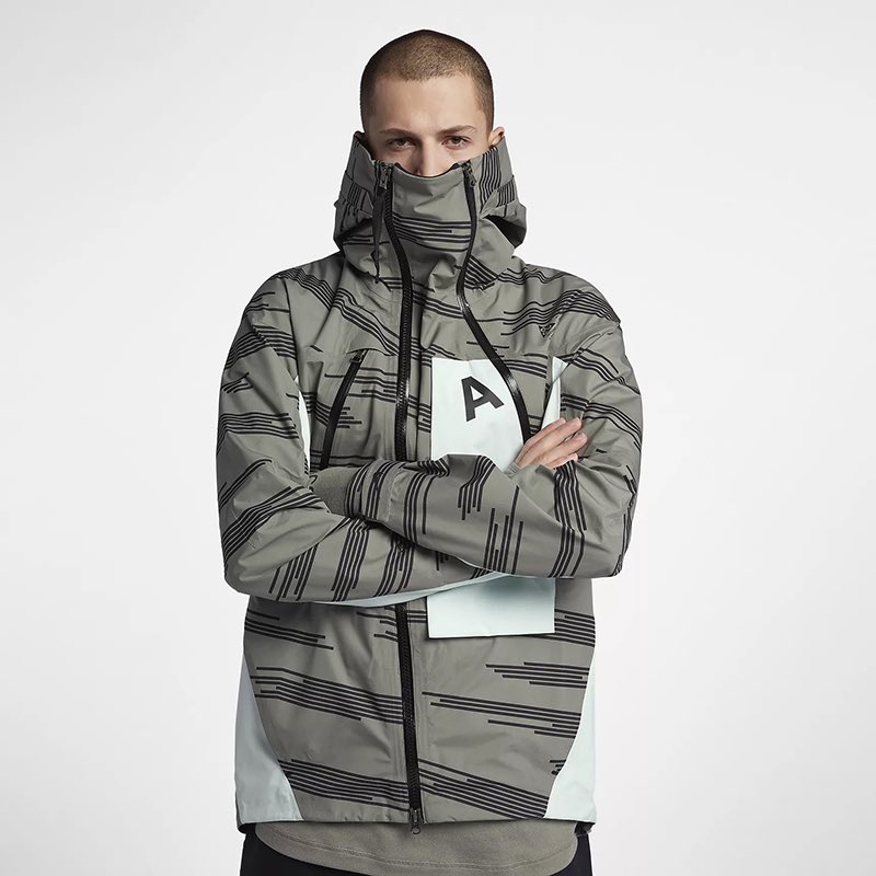 Cytl1223's tweet photo. Color 004 : dark stucco / barely green #torarin #nikelab #acg https://t.co/NaGvW7g5cq