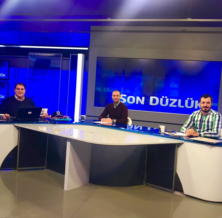 MUTLU PAZARLAR....”SON DÜZLÜK” Başlıyor....Gündemi ve bugünü değerlendireceğiz...Katkı ve katılımlarınız bizleri her zaman ki gibi mutlu edecektir...Bekleriz TAY TV’de 10:30’da 📺