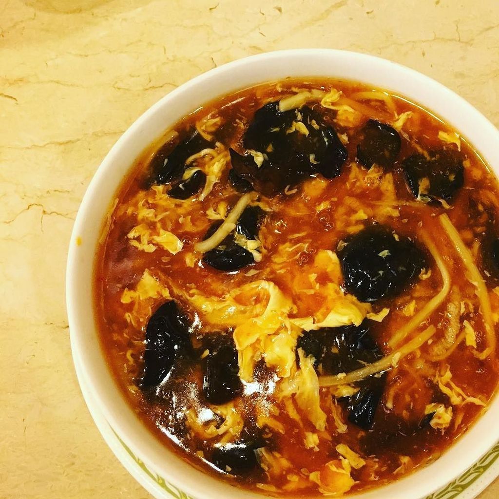 オクタビオ フェルナンデス On Twitter へろへろとワンタンすするクリスマス 秋元不死男 クリスマスイブ へろへろ ワンタン でもこれは サンラータン麺 酸辣湯麺 師走 名句 秋元不死男 年末 Https T Co Km0ngadtqi