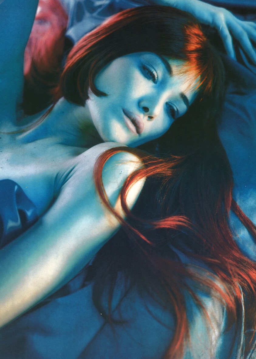 Happy Birthday Carla Bruni! 