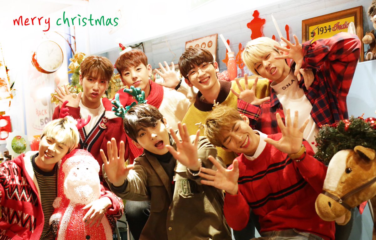 RAINZ_Official's tweet image. [#VLIVE] 
늦은 시간임에도 우주에서 가장 귀여운
레인즈와 크리스마스이브의 시작을 함께해주셔서 감사드립니다. 
레인저 여러분 merry christmas!! 🎄
#레인즈 #Rainz #메리크리스마스 
#가장기쁘고행복하게보내세요❤️