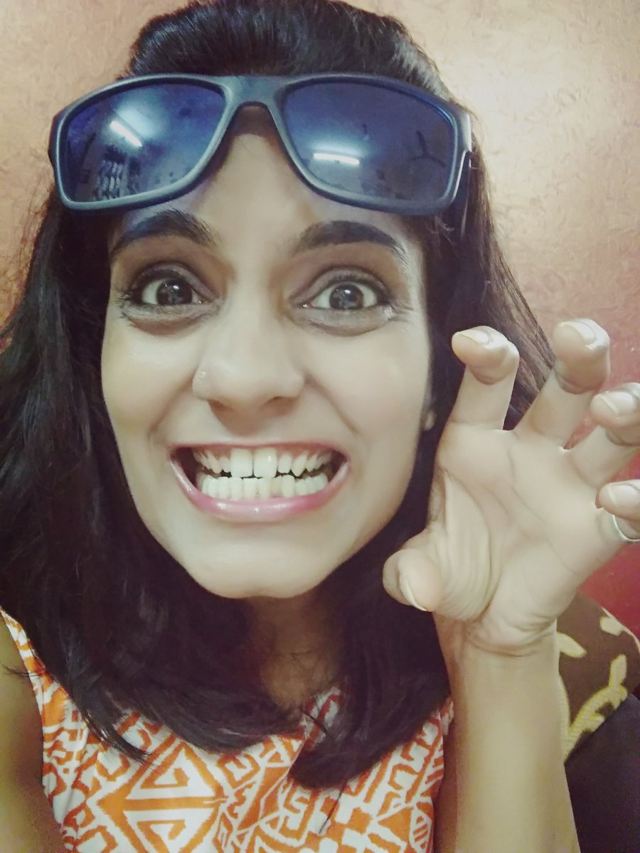 hetalrawat's tweet photo. @OpticalHimalaya #Aankhonsekijiyedilkibaatein #HimalayaOptical #Eyewear #Eyecare #Selfeye #TwitterContest
@pavnisharma17 @varun4yaars https://t.co/ORjB9Q1XzD