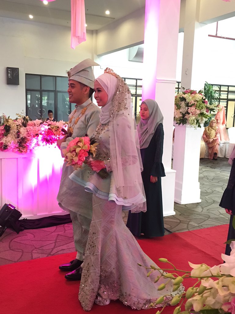maepsserdang's tweet photo. Majlis resepsi anakanda Dato Sharif Haron dan Datin Suhaila, mantan KP Mardi dan BOD MMSB.

Terima Kasih kerana memilih MAEPS, Selamat Pengantin Baru 💕 https://t.co/xPfwf8hRvb