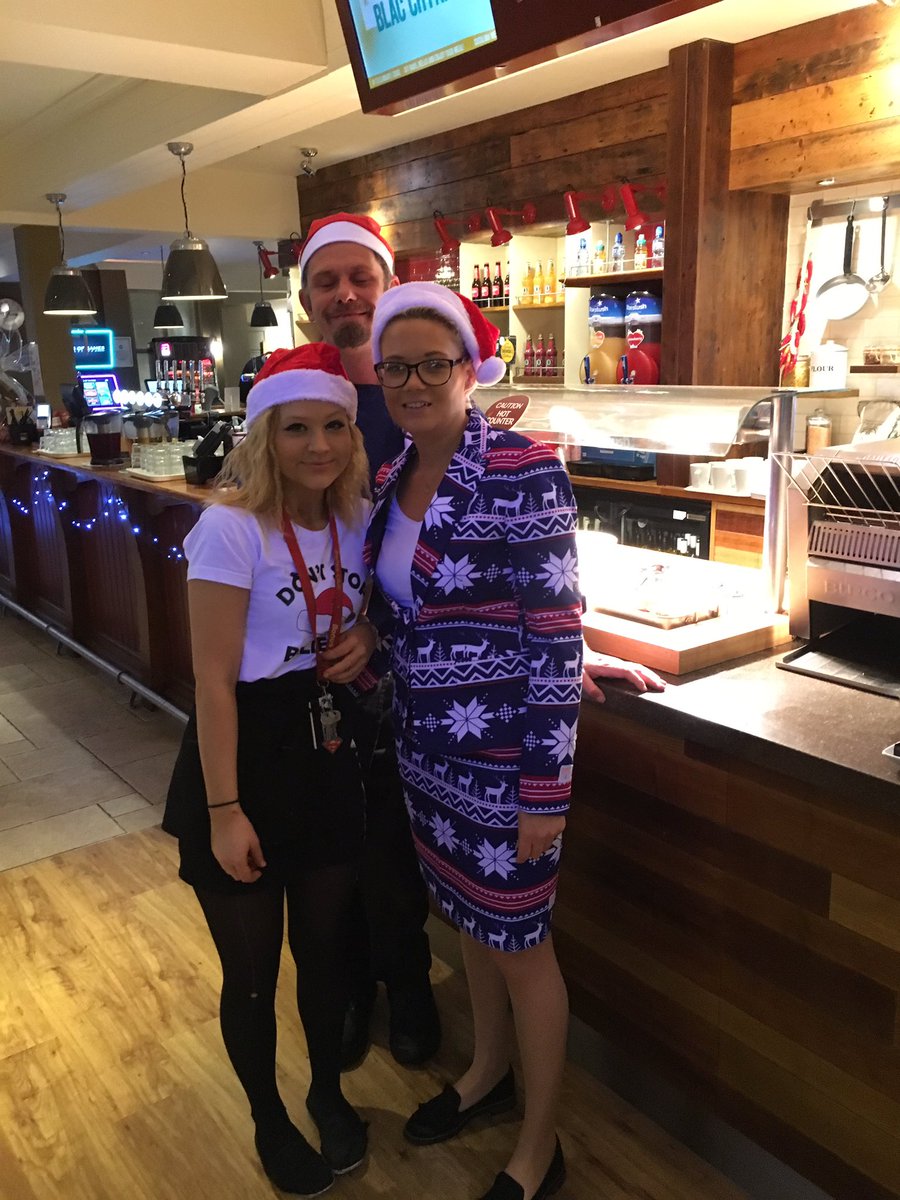 Breakfast with Santa ready at Elmbury lodge! <a href="/CatalinaCiurte/">Catalina Ciurte</a> <a href="/hawkeye1070/">Ian Hawkswood</a> <a href="/TheCaitlinH/">Caitlin</a> <a href="/emmalwilliams94/">Emma Williams</a>