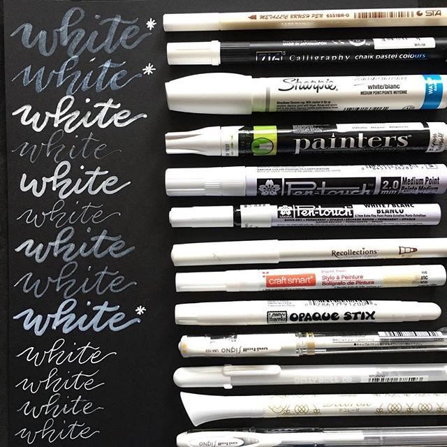 studyeet's tweet photo. ☁️ PEN SWATCHES ☁️
ทดสอบเขียน calligraphy ด้วยปากกาสีเมทัลลิคและขาว เพื่อการใช้งานที่ดีของแต่ละงาน เวลาเลือกซื้อปากกาก็ดูสีที่เหมาะแล้วก็ดูหัวให้ดีๆด้วยนะคะ เพราะบางแท่งอาจจะไม่สามารถเขียนได้แบบที่เราตั้งใจ 
#รีวิวเครื่องเขียน 
cr pic : pinterest https://t.co/66IhZYjpbb