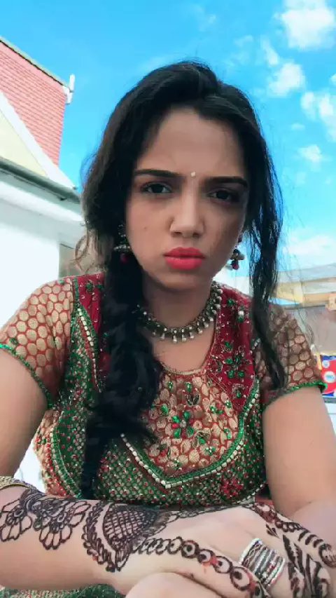 VaishaliSatra's tweet photo. #likedialogue Making any dialogue acting video will have the chance to win th #LIKEapp https://t.co/MkcUx8NB2X https://t.co/3EECAop3t4