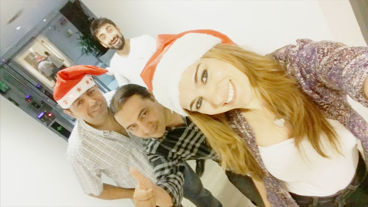 marinosergio's tweet photo. #despiertoshastalas6  por @Radio10 @ferpaolucciok @_patryperez @marcelocimino4 https://t.co/AwKpMZKcHd
