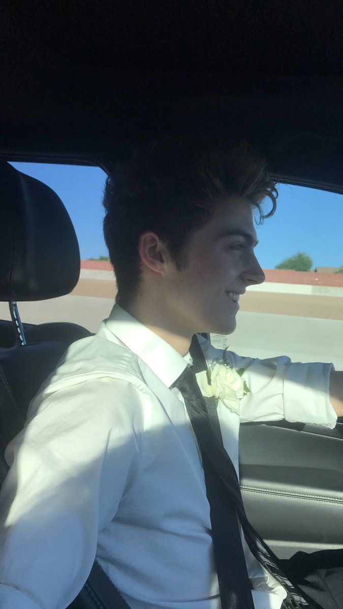 lyssai12's tweet photo. Even though he doesn't have a twitter I still want to wish my cute bf a happy 18th because he's the GREATEST 💜 https://t.co/DhhdCBmbtI