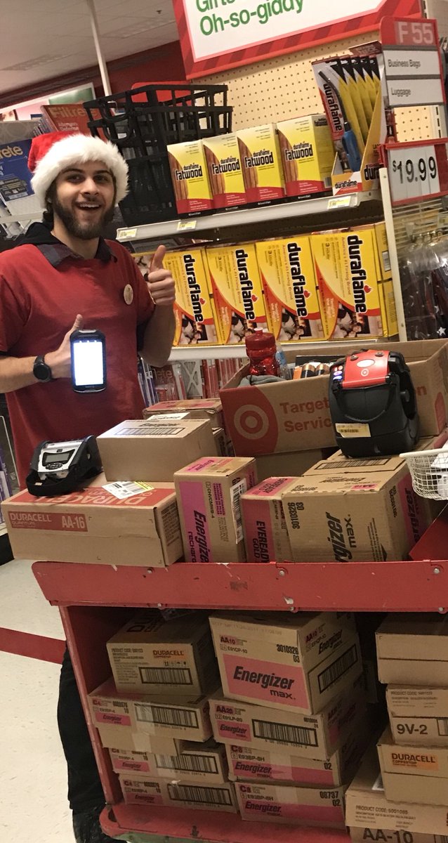 amy_tgt's tweet photo. Our little battery elf just keeps going and going and going 🎄🌲⛄️ #basketsize #makeitfull #readytosell @buckeyeshaun @ginasullivan25 @MitchFretch @jennymeddles @MeganLyons84 https://t.co/R0XxqpqpOp