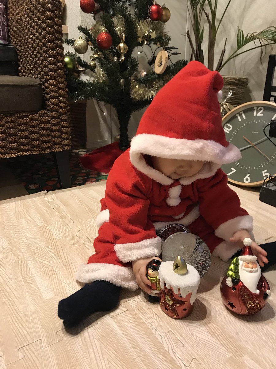 夫婦喧嘩も無事終わり、我が家のクリスマス🎄
嫁「いつまでしゃべらんの？」
僕「メリークリスマス」
これで嫁が爆笑🤣