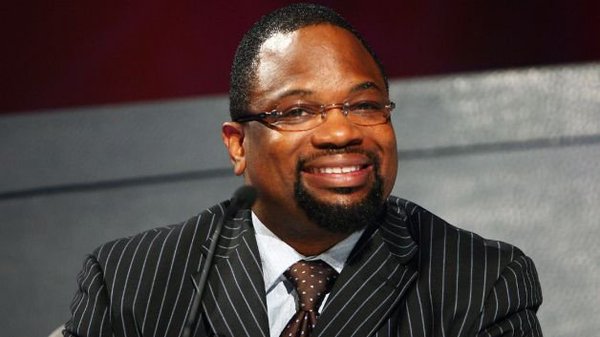 HAPPY BIRTHDAY... HEZEKIAH WALKER! \"GOD FAVORED ME\".   