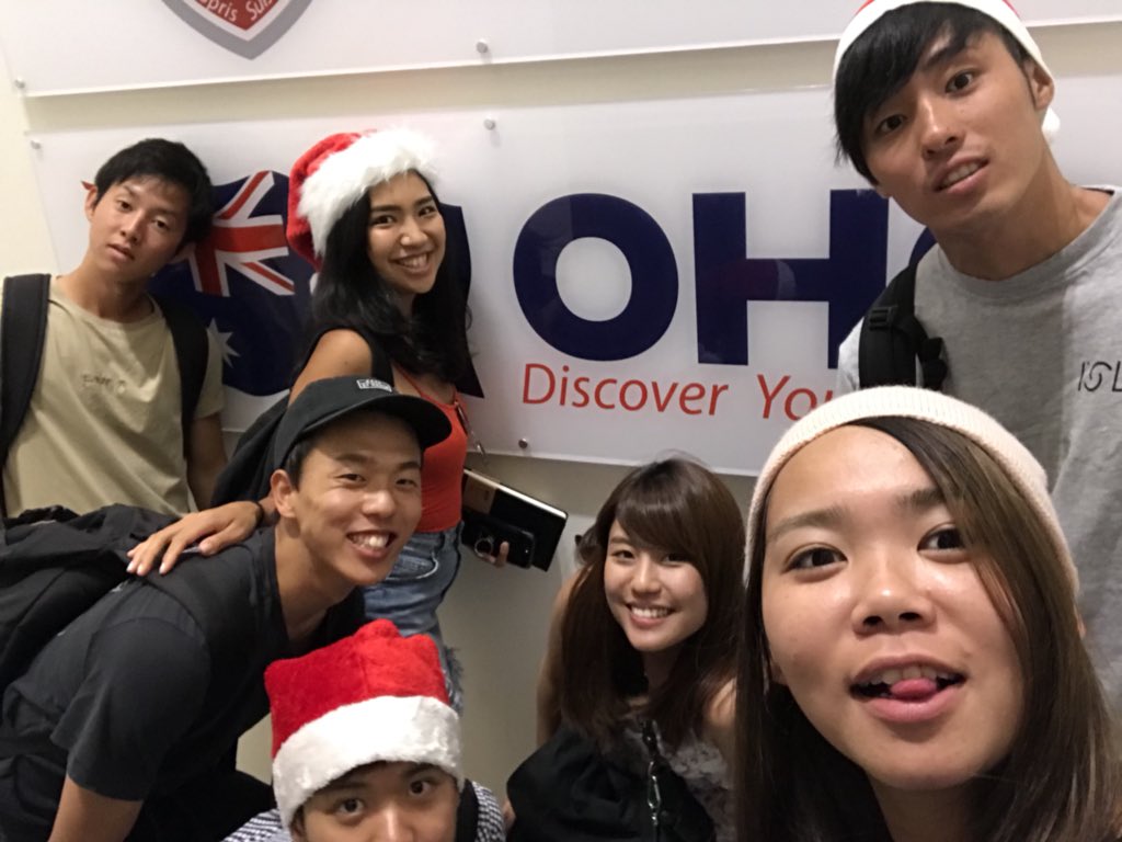 muu_252's tweet photo. 完全に遊びすぎた。夏風邪。メリークリスマス🎅🎁🇦🇺 #ワーホリ #オーストラリア #summerchristmas https://t.co/BgnhEHEoke
