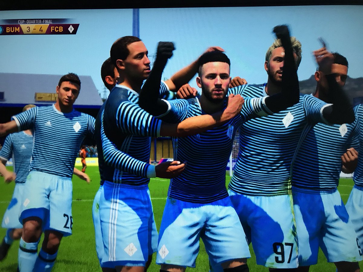 XLockdownFC's tweet image. FULL TIME: A late winner from @TomWeeder means the lads are through to the Semi Finals.