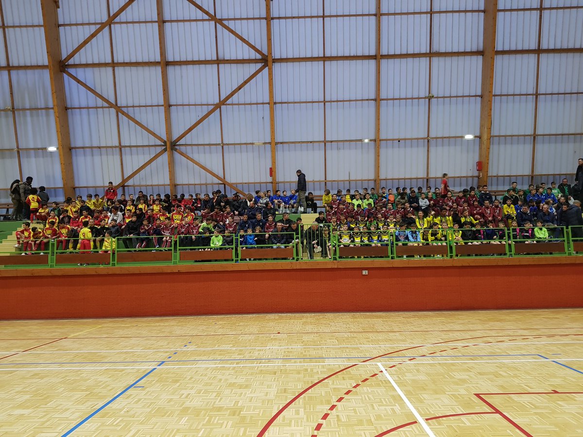 EtoileClisson's tweet photo. Grosse journée hier à notre tournoi en salle annuel. Merci à tous les joueurs et club d'être venu. https://t.co/RKFQq66BwW