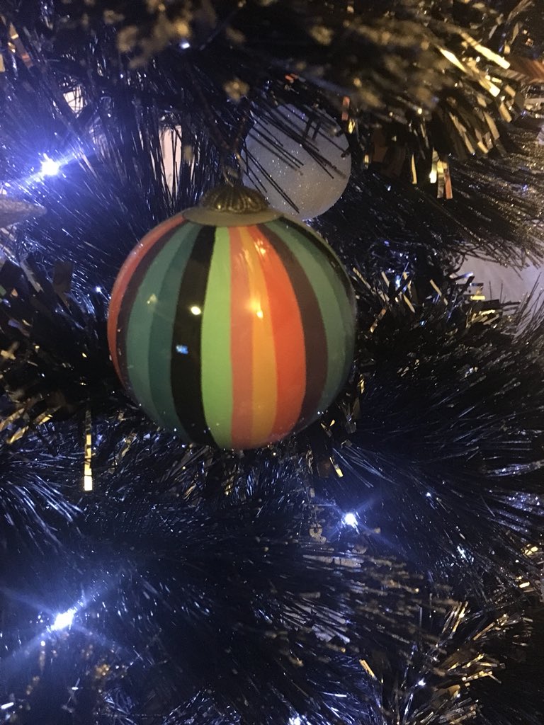 EmmaMurfin's tweet photo. Loving my @paulsmithdesign baubles. They really add a splash of colour to my tree. #husbandtreatsmewell #paulsmith #stripe #swirl #multicolour #designertree https://t.co/7Qqy8cHPv5