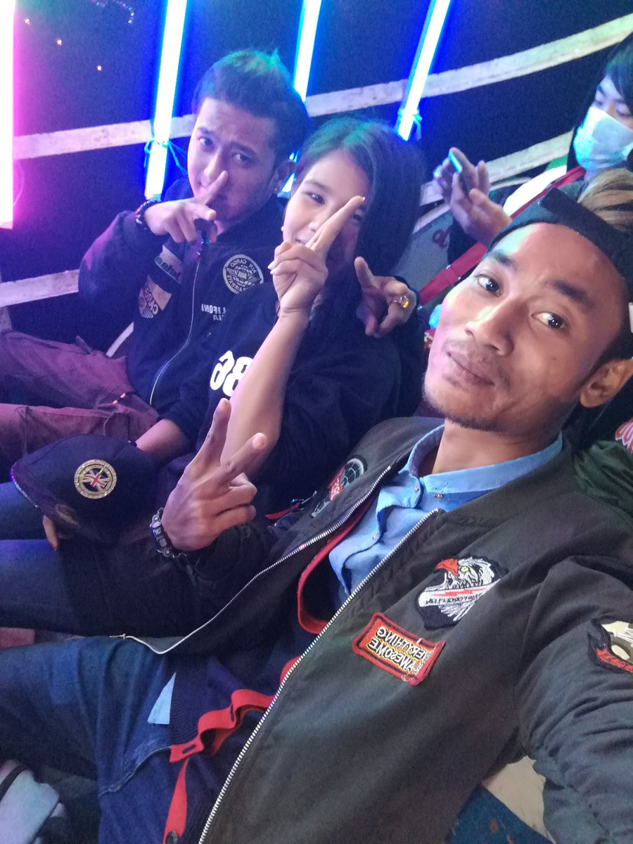 Bo_MDY's tweet photo. ဟုတ္က်ေနာ္ စင္ဂယ္ပါ 😏 https://t.co/DZRHRsq7S7