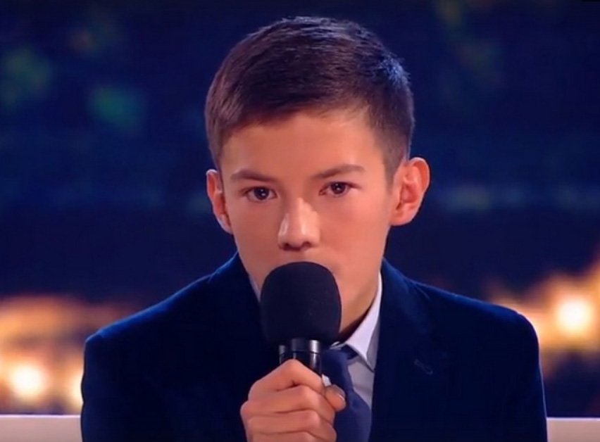 Даши намдаков улан удк. Бурятский скульптор намдаков. Мальчик с птичкой улан-удэ. Бурятский скульптор намдаков. Мальчик и птица улан удэ.