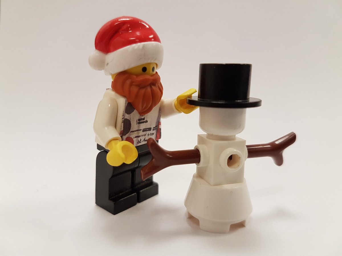 C2C_USA's tweet photo. #LegoEric is putting the finishing touches to his #snowman ready tomorrow! #Christmas #LEGO #legofun #blog #blogging #blogger #runchat #ukrunchat #C2C18 #festive #xmas #XmasIsCalling #Christmas2017 #Santa #decorate #SundayFunday #sundaymotivation #25DaysOfChristmas #Sunday https://t.co/nqvzFAu5St